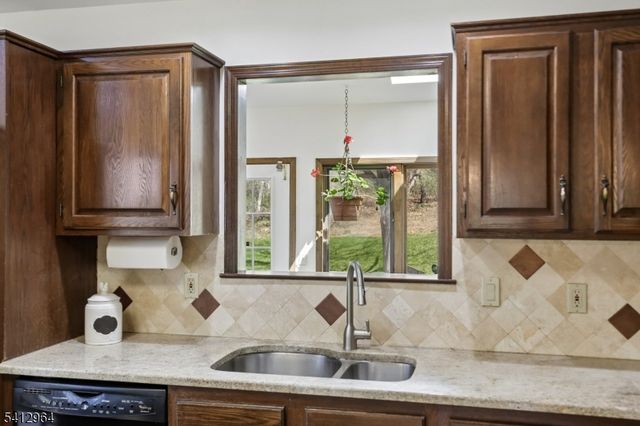 34 Knollcroft Rd, Bernards Twp., NJ 07920