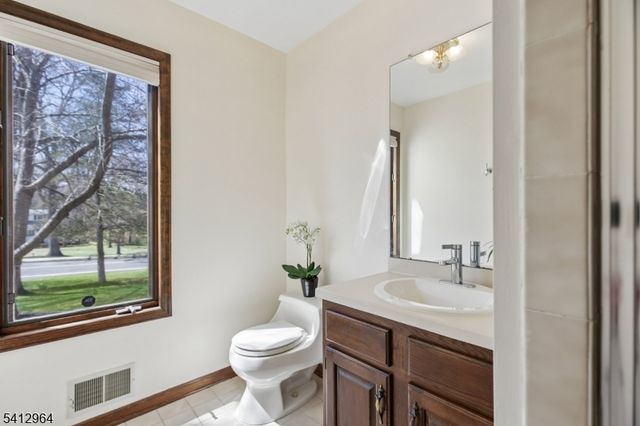 34 Knollcroft Rd, Bernards Twp., NJ 07920