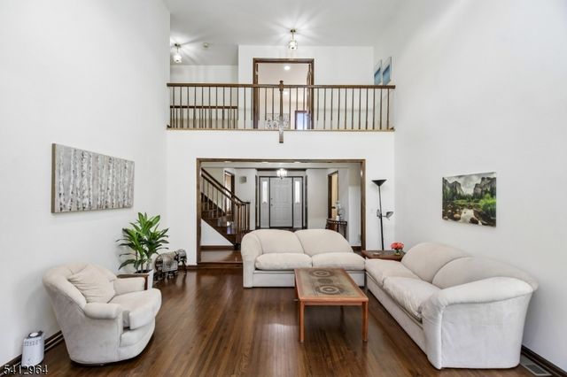 34 Knollcroft Rd, Bernards Twp., NJ 07920