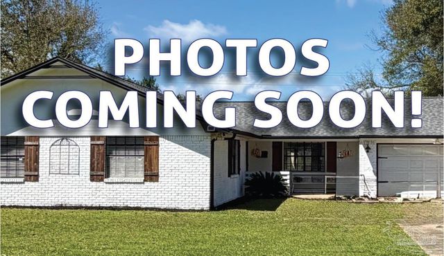 4470 Jumento Dr, Pensacola, FL 32514