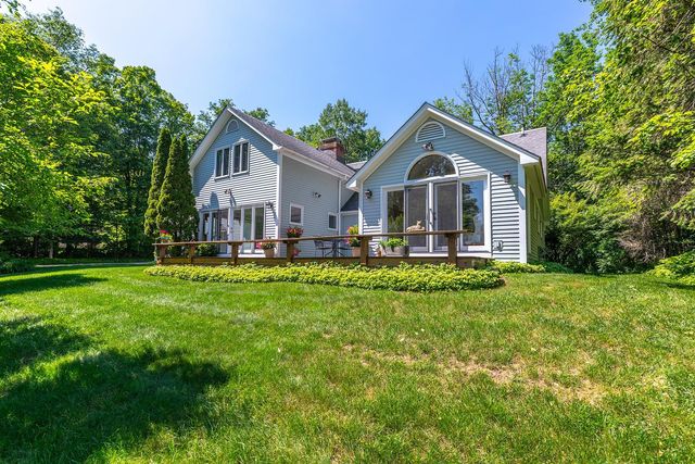 866 East Manchester Road, Manchester, VT 05255