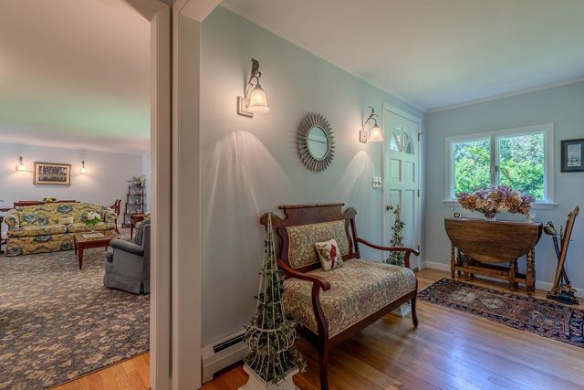 866 East Manchester Road, Manchester, VT 05255