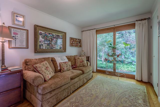 866 East Manchester Road, Manchester, VT 05255