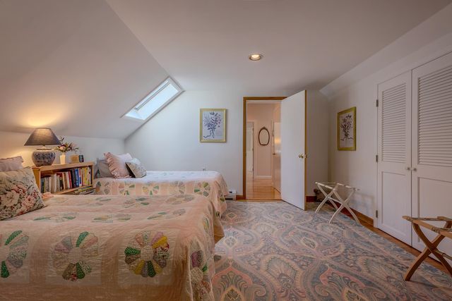 866 East Manchester Road, Manchester, VT 05255