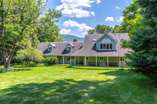 866 East Manchester Road, Manchester, VT 05255