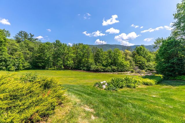 866 East Manchester Road, Manchester, VT 05255