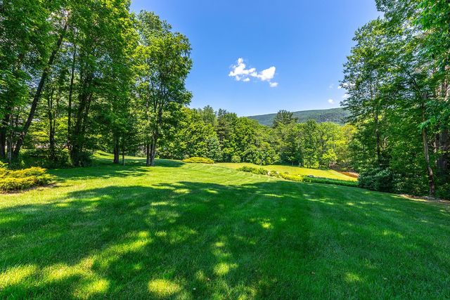 866 East Manchester Road, Manchester, VT 05255