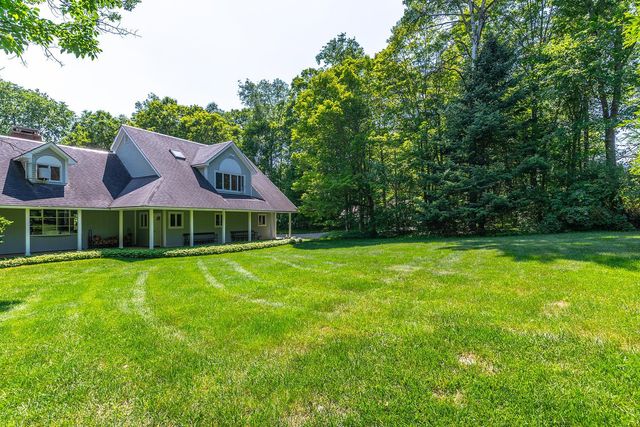 866 East Manchester Road, Manchester, VT 05255