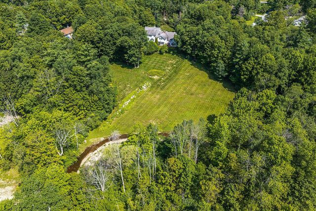 866 East Manchester Road, Manchester, VT 05255