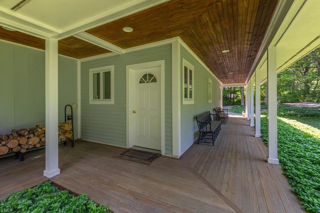 866 East Manchester Road, Manchester, VT 05255