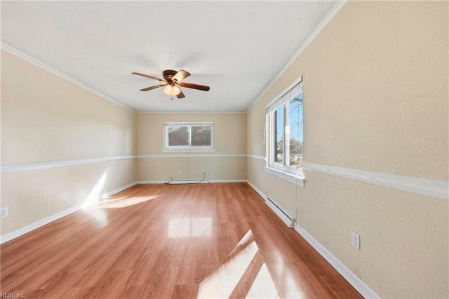 30 Meadowbrook DR, Hampton, VA 23666