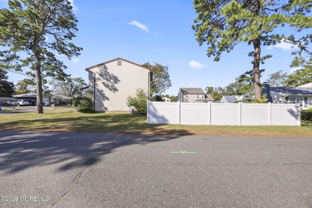 568 Marbro Avenue, Brick, NJ 08724