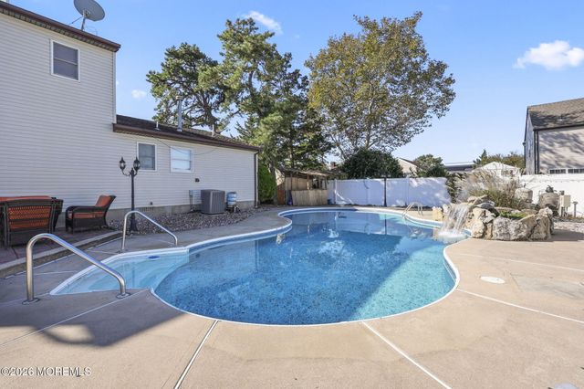 568 Marbro Avenue, Brick, NJ 08724