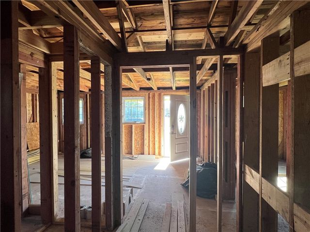 625 E Avenue H, Robstown, TX 78380