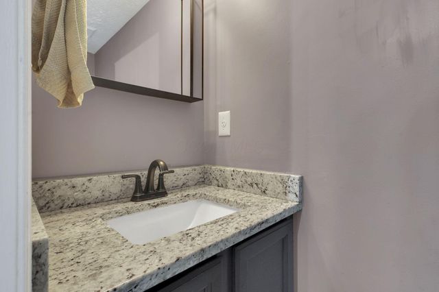 8967 Holquest Drive, Lewis Center, OH 43035