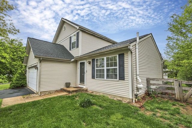 8967 Holquest Drive, Lewis Center, OH 43035