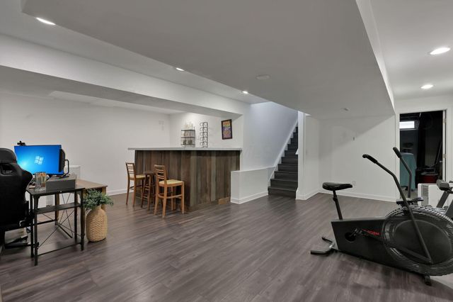 8967 Holquest Drive, Lewis Center, OH 43035
