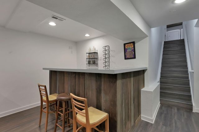 8967 Holquest Drive, Lewis Center, OH 43035