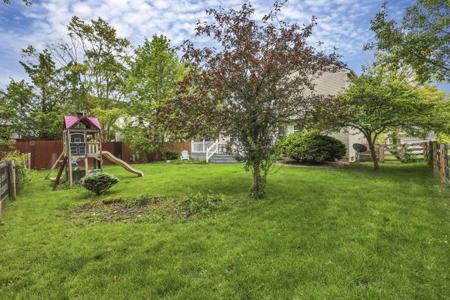 8967 Holquest Drive, Lewis Center, OH 43035