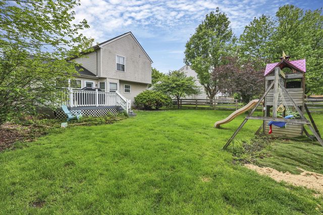 8967 Holquest Drive, Lewis Center, OH 43035