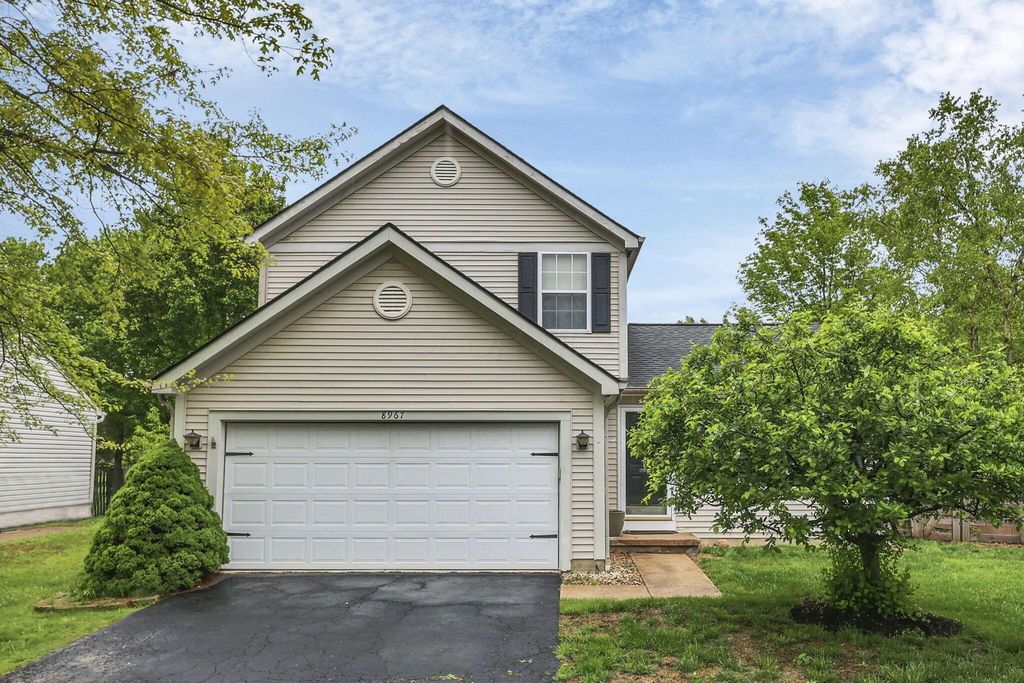 8967 Holquest Drive, Lewis Center, OH 43035