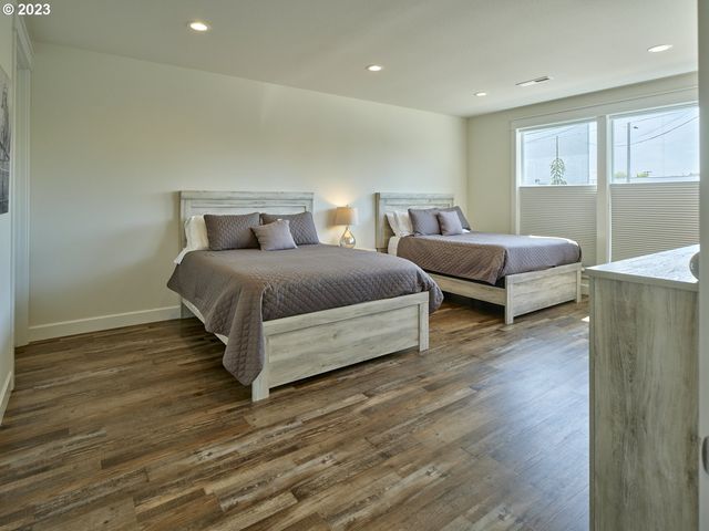 526 3RD St, Woodland, WA 98674