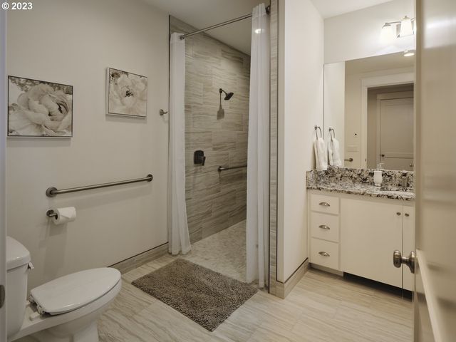 526 3RD St, Woodland, WA 98674