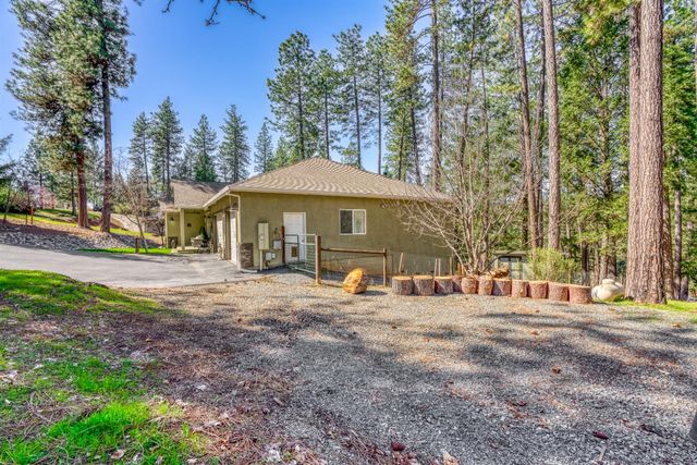 22028 Farrier Ct, Foresthill, CA 95631