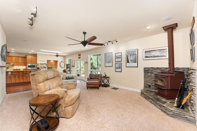 22028 Farrier Ct, Foresthill, CA 95631