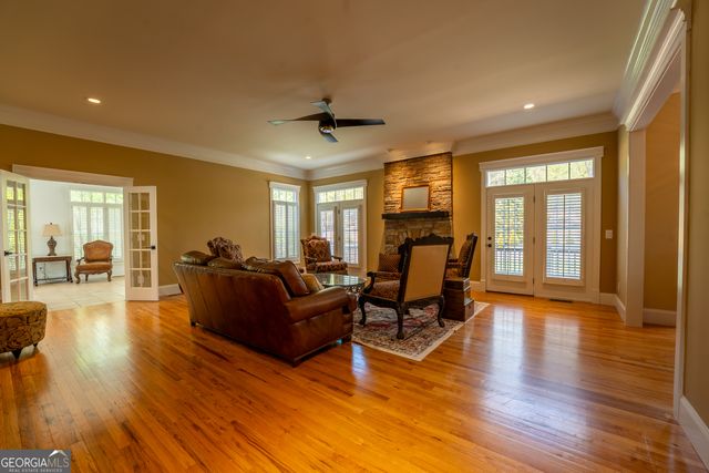 2925 Orchard Drive, Clarkesville, GA 30523