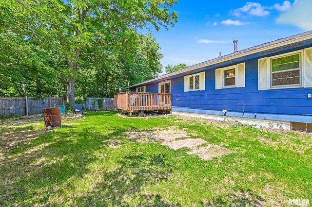 100 MARION Street, East Peoria, IL 61611
