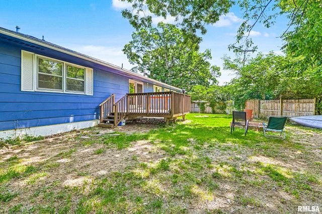 100 MARION Street, East Peoria, IL 61611