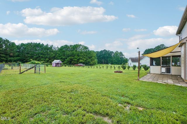 112 Camden Pl Street, Princeton, NC 27569