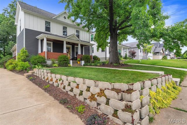 326 W Rose Hill Avenue, Kirkwood, MO 63122