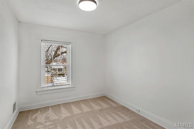 326 W Rose Hill Avenue, Kirkwood, MO 63122