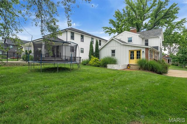 326 W Rose Hill Avenue, Kirkwood, MO 63122