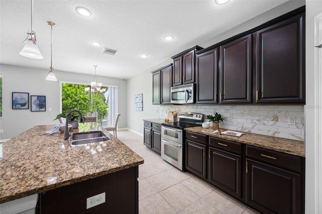 1405 PARKER DEN DRIVE, Ruskin, FL 33570