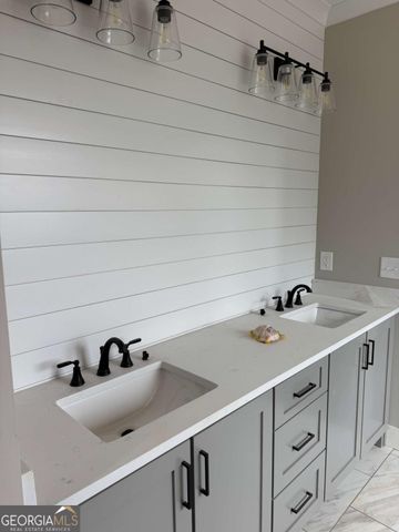 647 Fairview Road, Pendergrass, GA 30567