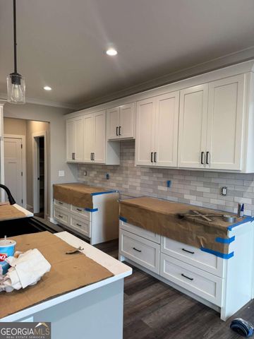 647 Fairview Road, Pendergrass, GA 30567