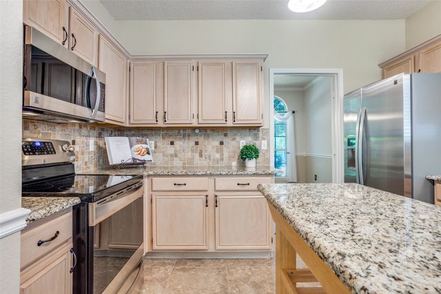 913 Aylesbury Drive, Allen, TX 75002