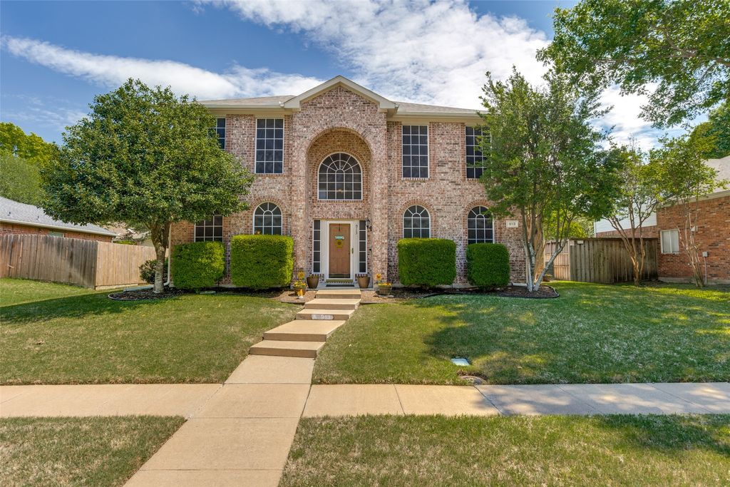 913 Aylesbury Drive, Allen, TX 75002