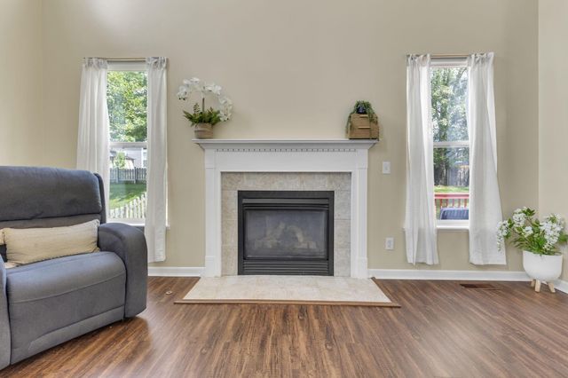 166 Longleaf Street, Pickerington, OH 43147