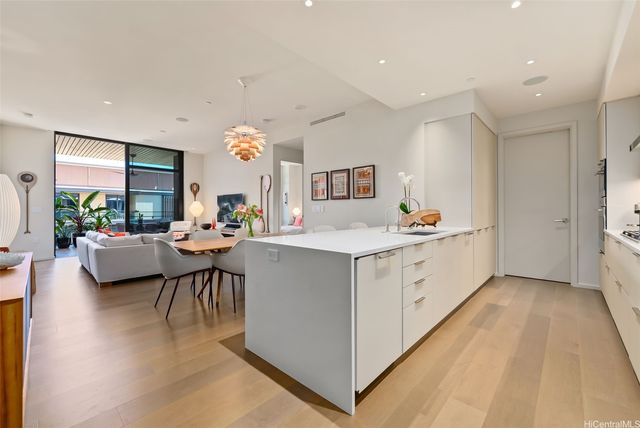 1388 Ala Moana Boulevard 5802, Honolulu, HI 96814