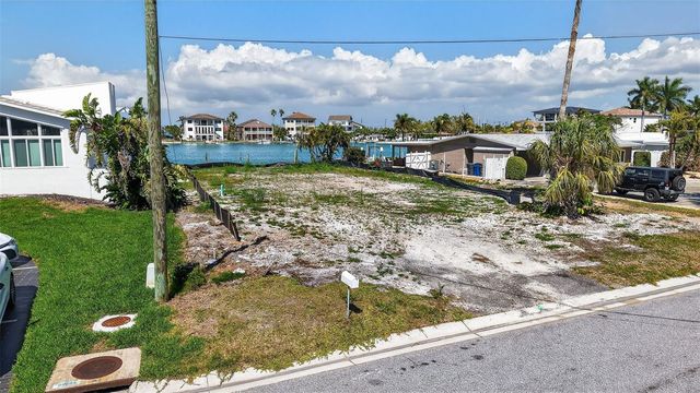 27 DOLPHIN DRIVE, Treasure Island, FL 33706