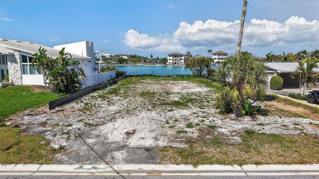 27 DOLPHIN DRIVE, Treasure Island, FL 33706