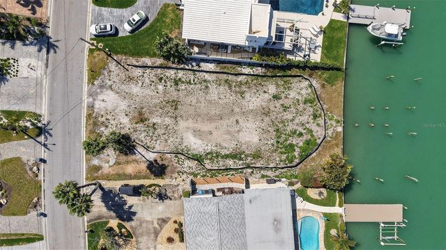 27 DOLPHIN DRIVE, Treasure Island, FL 33706