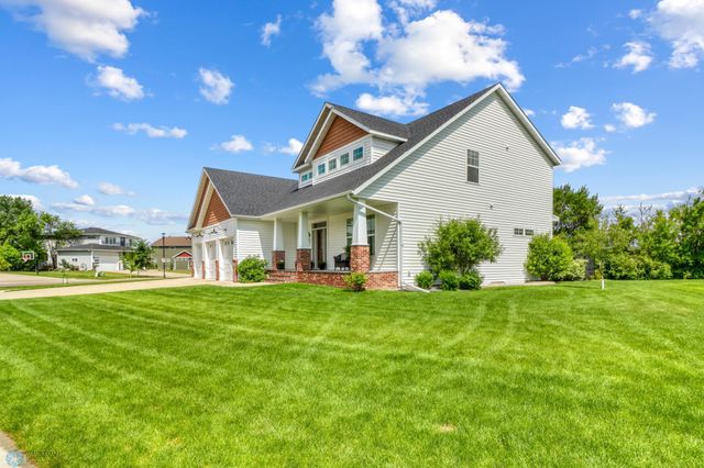 6728 Ashwood Loop, Fargo, ND 58104