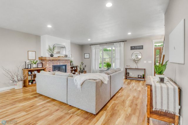 6728 Ashwood Loop, Fargo, ND 58104