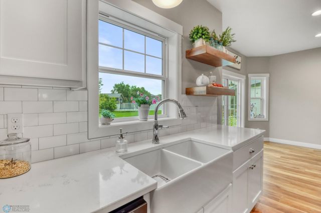 6728 Ashwood Loop, Fargo, ND 58104