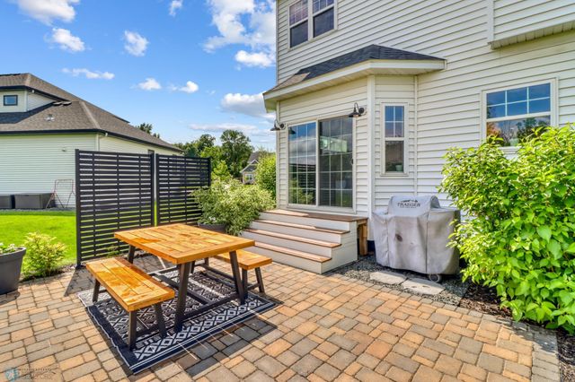 6728 Ashwood Loop, Fargo, ND 58104